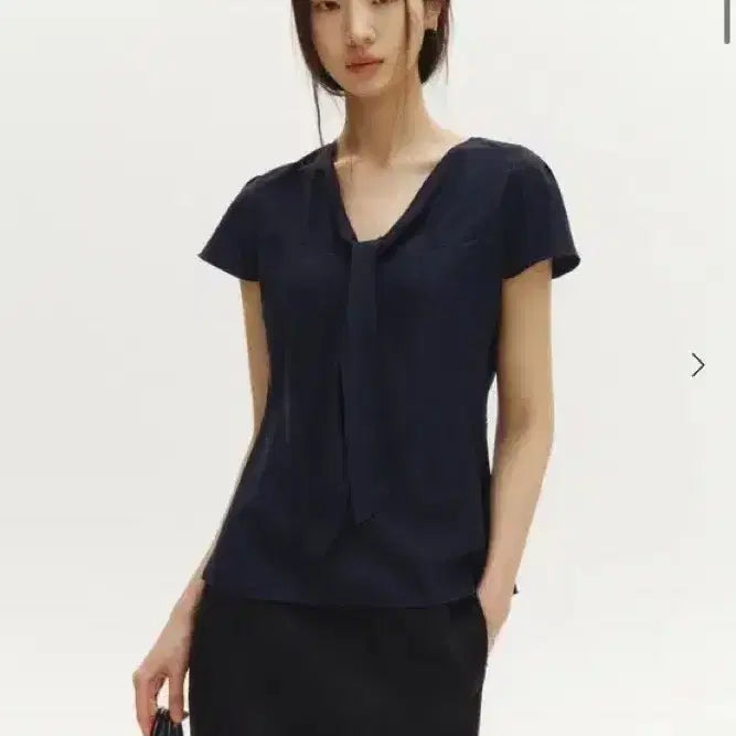 [BUNJANG] Siero Navy Tie Blouse / 시에 로네 타이 블라우스