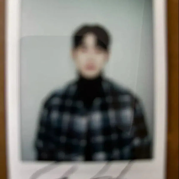 [BUNJANG] Park Hyunho Autographed Polaroid Photo / 가수 박현호 친필사인 폴라로이드 26.01