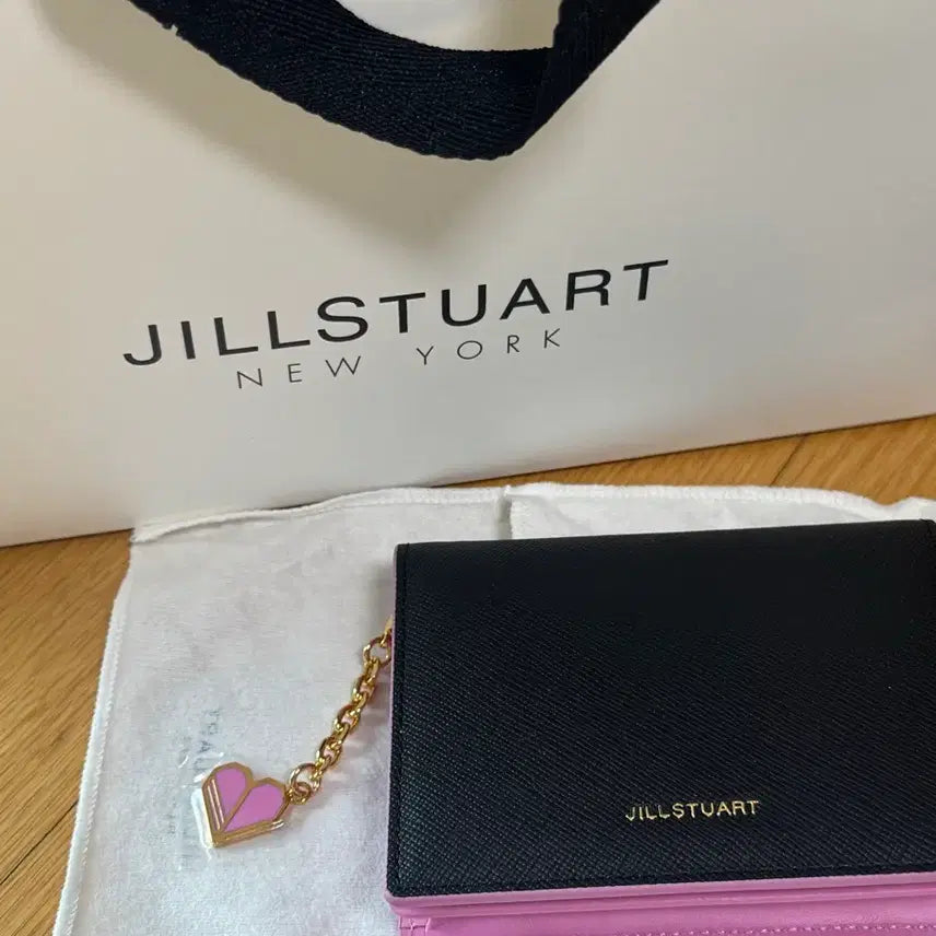 [BUNJANG] JILLSTUART Leather Bifold Wallet / 질스튜어트 반지갑 새제품입니다