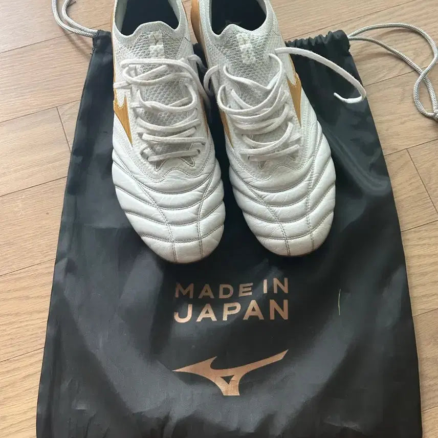 [BUNJANG] Mizuno Morelia 4 Beta Japan FG Soccer Cleats (275mm) / (새상품급) 미즈노 모렐리아4 베타 재팬 골드 275