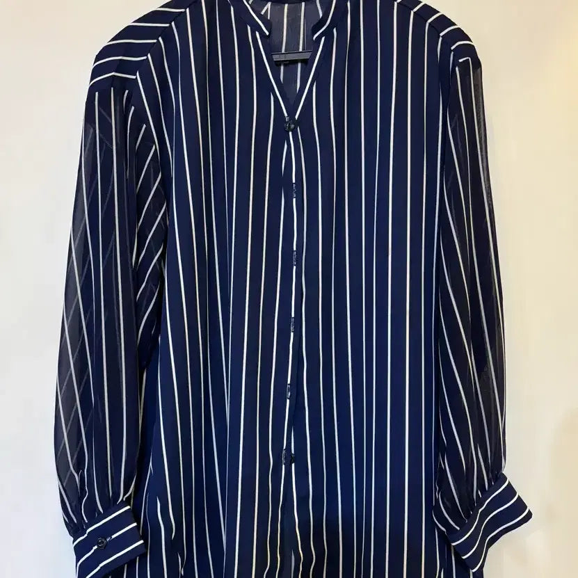 [BUNJANG] Navy Stripe Chiffon Blouse / 네이비 스트라이프 쉬폰블라우스 90(66)