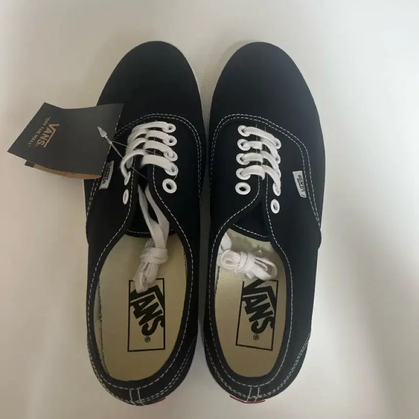 [BUNJANG] Vans Authentic Low Pro White Black Sneakers / 반스- 어센틱 로우프로 /화이트블랙