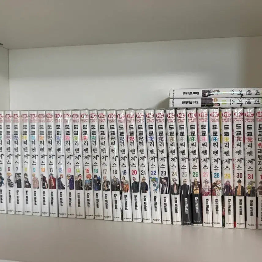 [BUNJANG] Tokyo Revengers Complete Manga Set Volumes 1-31 + Spin-offs / 도쿄 리벤저스 만화책 전권 +도쿄대+바지+천상천하 판매합니다