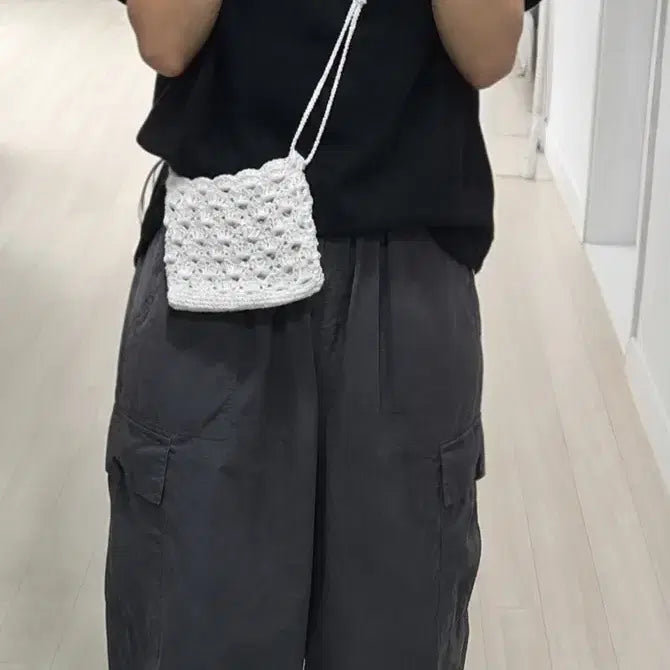[BUNJANG] Handmade Aurora White Metallic Yarn Mini Crossbody Bag / 핸드메이드)오로라 화이트 메탈실 초미니 크로스백