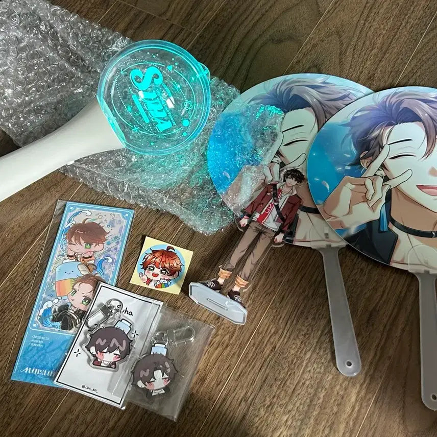 [BUNJANG] Nijisanji Suha Min Suha Acrylic & Unofficial Goods Bundle Set / 니지산지 수하 민수하 아크릴 및 비공굿 양도 (일괄)
