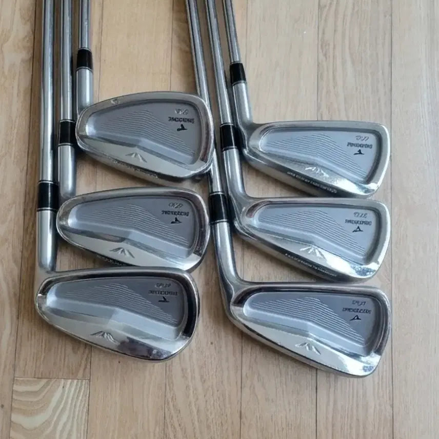 [BUNJANG] Bridgestone New VIQ Premium Forged Irons 5-P (6 Clubs) / 브리지스톤 뉴 VIQ 프리미엄 포지드 아이언 5~P(6개)