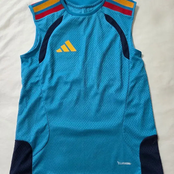[BUNJANG] Adidas Tiro 26 Spain Sleeveless Top / 아디다스 티로26 스페인 나시