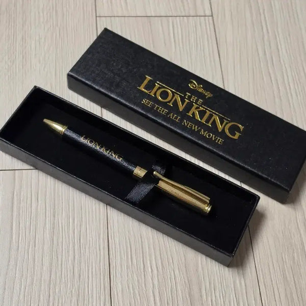 [BUNJANG] Disney The Lion King 2019 Premiere Exclusive Ballpoint Pen / [2019초희귀한정판]영화 디즈니 라이온킹 프리미어 시사회 경품 볼펜