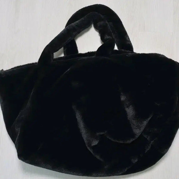 [BUNJANG] COS Oversized Faux Fur Tote Bag / [코스] COS 오버사이즈 페이크퍼 토트백