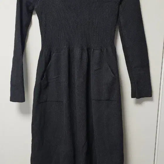 [BUNJANG] Black Knit Dress with White Collar / 블랙 셔츠 칼라 니트 원피스