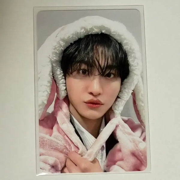 [BUNJANG] ATEEZ Seonghwa Hello Live Rabbit Blanket Photocard / 에이티즈 성화 헬로라이브 토끼담요 포카