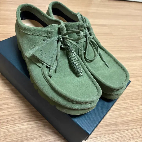 [BUNJANG] Clarks Wallabee Gore-Tex Roden Green / 클락스 왈라비 고어텍스 로덴그린(43,270)