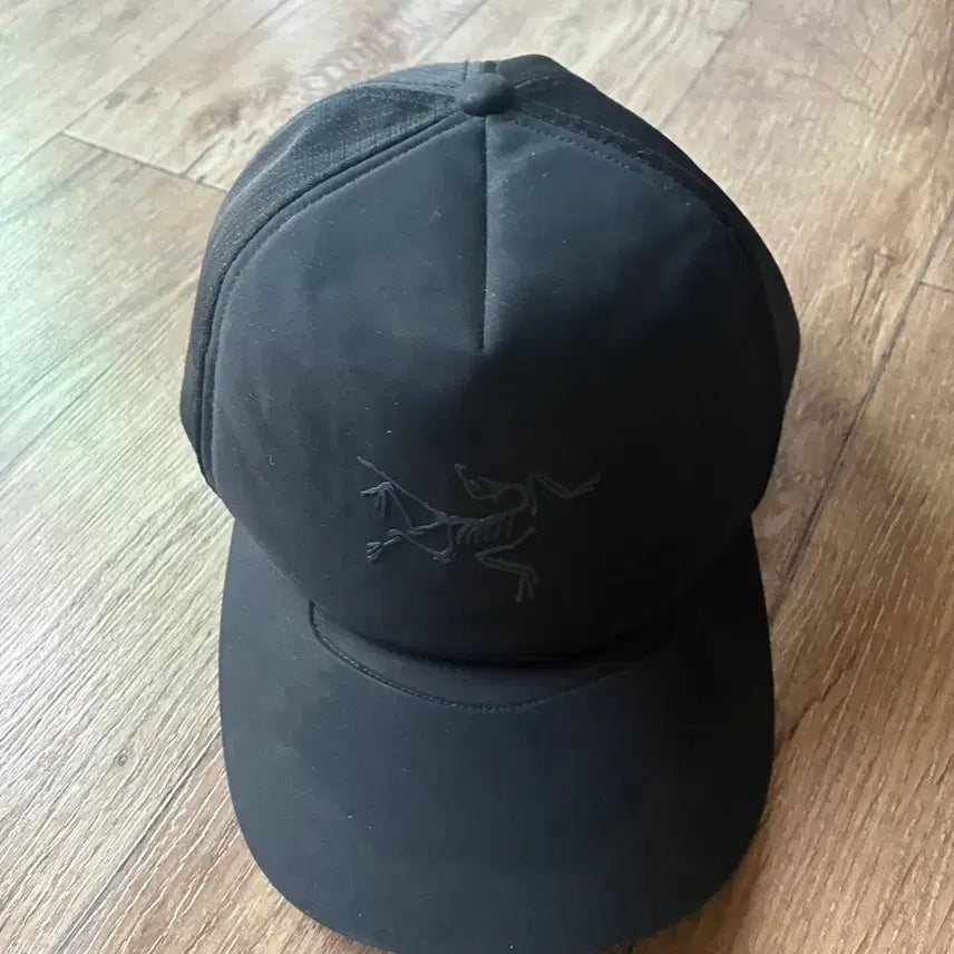 [BUNJANG] Arc'teryx Logo Ball Cap Black / 아크테릭스 로고 볼캡 블랙