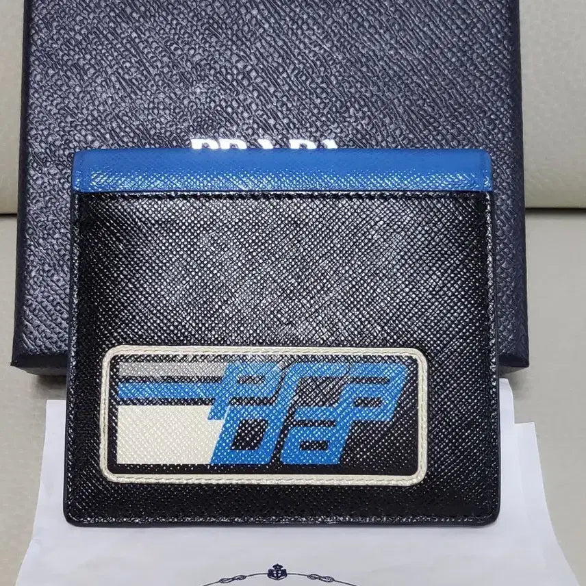 [BUNJANG] Prada Bifold Wallet / 프라다 반지갑 정품