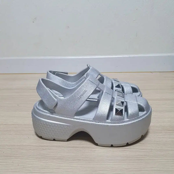 [BUNJANG] Crocs Stomp Stud Sandals - Size 230 / 크록스 스톰프 스터드 샌들 230