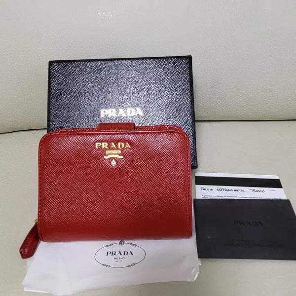 [BUNJANG] Prada Bi-fold Wallet / 프라다 반지갑 정품