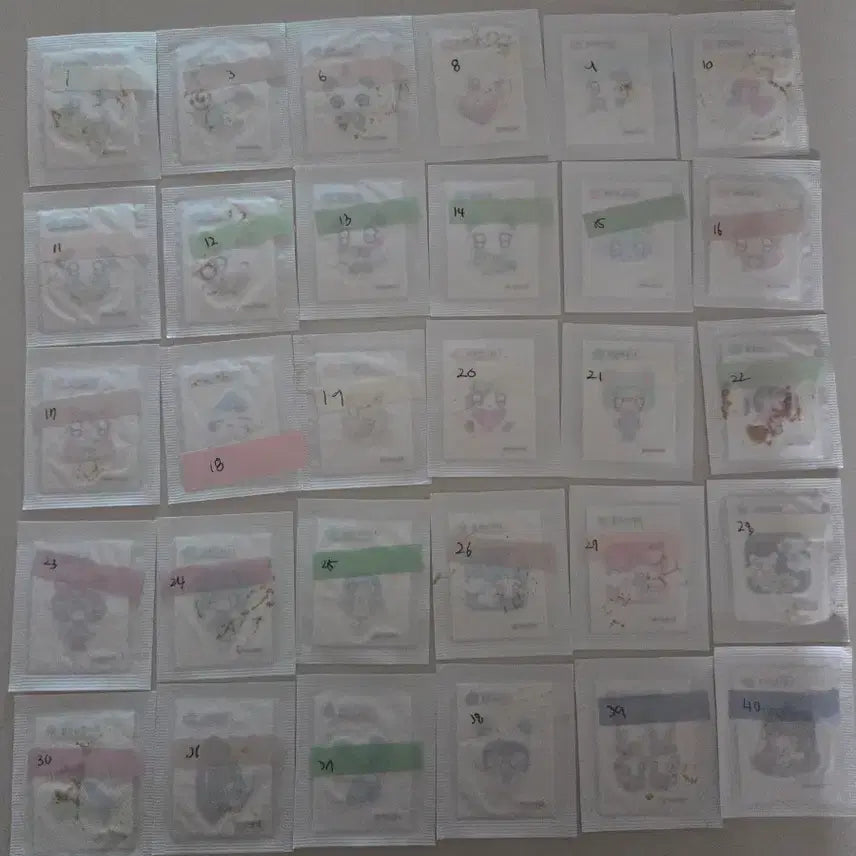 [BUNJANG] HooHoo's 30 Types Sticker Set / 후후이 띠부씰 30종 판매