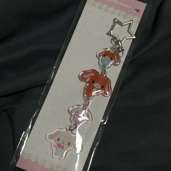 [BUNJANG] SugarBunnies Cupcake Rabbit Keychain (Non-Genuine) / 슈가바니즈 키링 (비정품)