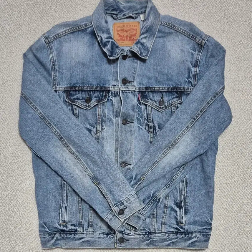 [BUNJANG] Levi's Washed Denim Trucker Jacket / 리바이스 워싱 데님 트러커 자켓