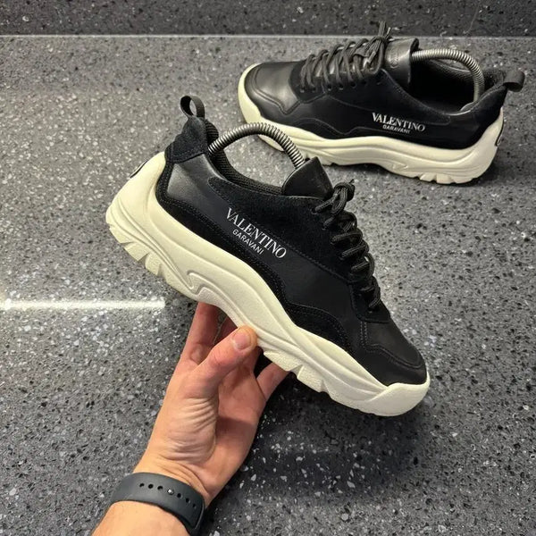 [BUNJANG] Valentino Garavani VLogo Leather Waffle Sneakers Black Size 270 / [정품]발렌티노 V로고 레더 와플 스니커즈 블랙270