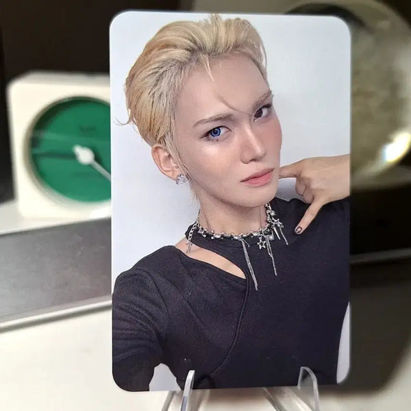 [BUNJANG] XLOV Hyunjin Photocard / XLOV 엑스러브 현 포카