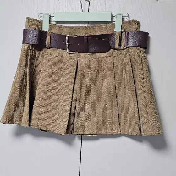 [BUNJANG] Khaki Belt Set Pleated Skirt / 카키색 벨트 세트 플리츠 스커트
