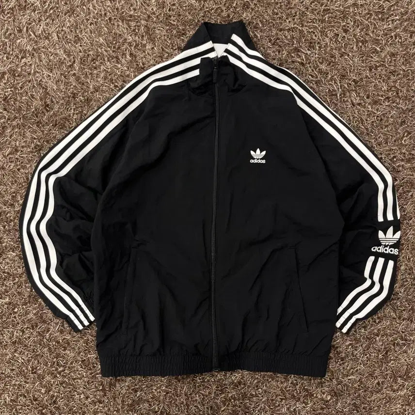 [BUNJANG] Adidas Track Jacket / XS 아디다스 신형 락업 나일론 트랙 바람막이 자켓