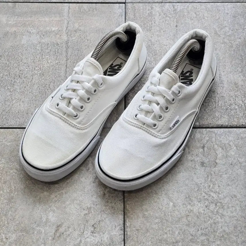 [BUNJANG] Vans Era White Sneakers (US Women's 7.5) / (245)반스 에라 화이트 스니커즈
