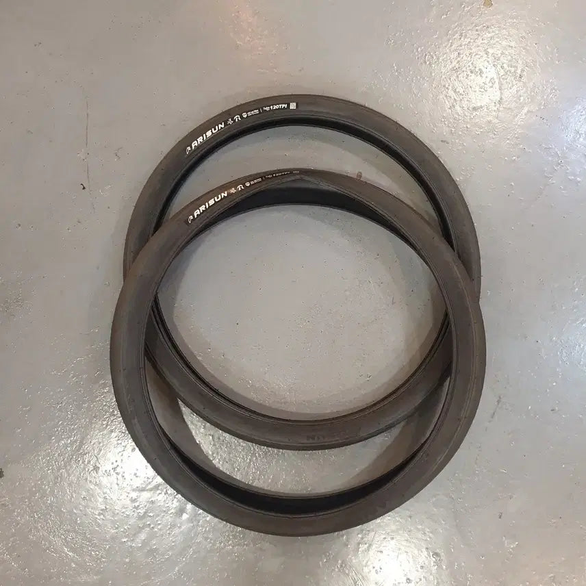 [BUNJANG] 2x Brompton Tire 16x1 3/8 / 브롬톤타이어  16x1 3/8 자전거 타이어 2개