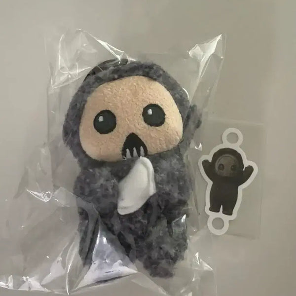 [BUNJANG] Netflix "The King of Dramas" Kkeomeoksali Plush Keychain / 넷플릭스 동궁 꺼먹살이 인형 키링