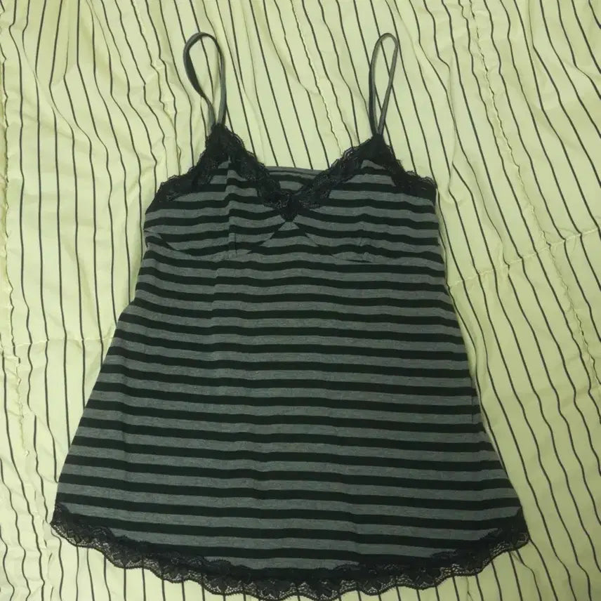 [BUNJANG] Temu Y2K Lace Striped Camisole / 테무 y2k 레이스 스프라이트 나시