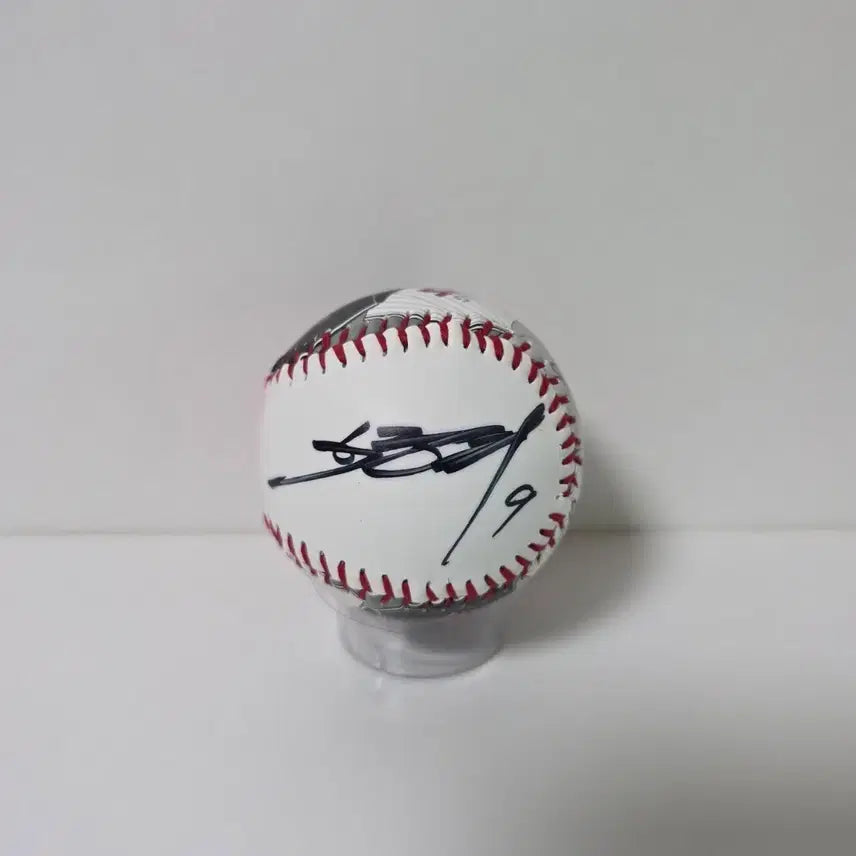 [BUNJANG] LG Twins Legend Lee Byung-kyu 30th Anniversary Signed Baseball / LG트윈스 레전드 이병규선수 30주년기념구 친필싸인