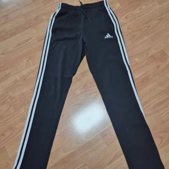 [BUNJANG] Adidas Training Pants Black / 아디다스 트레이닝 바지 블랙
