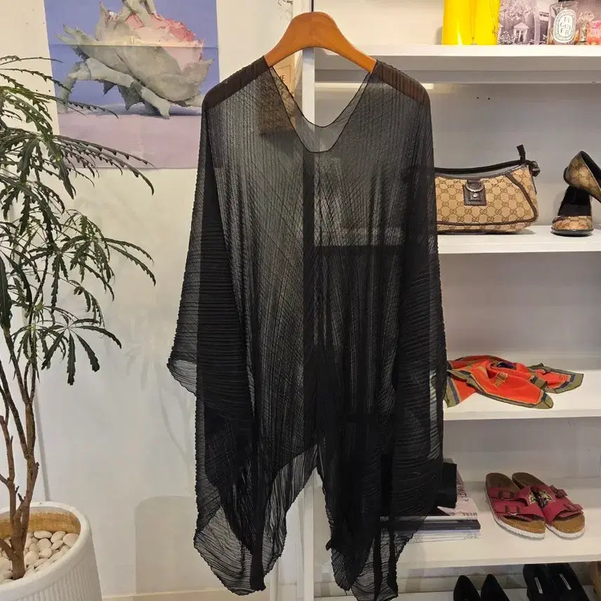 [BUNJANG] Pleated Poncho Shawl Scarf / 플리츠 판쵸 숄 스카프
