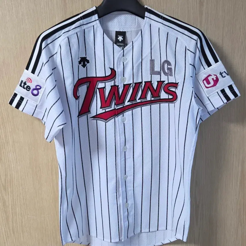 [BUNJANG] Descente LG Twins Baseball Jersey Retro / (착샷) 데상트 LG 트윈스 유니폼 야구 져지 레트로
