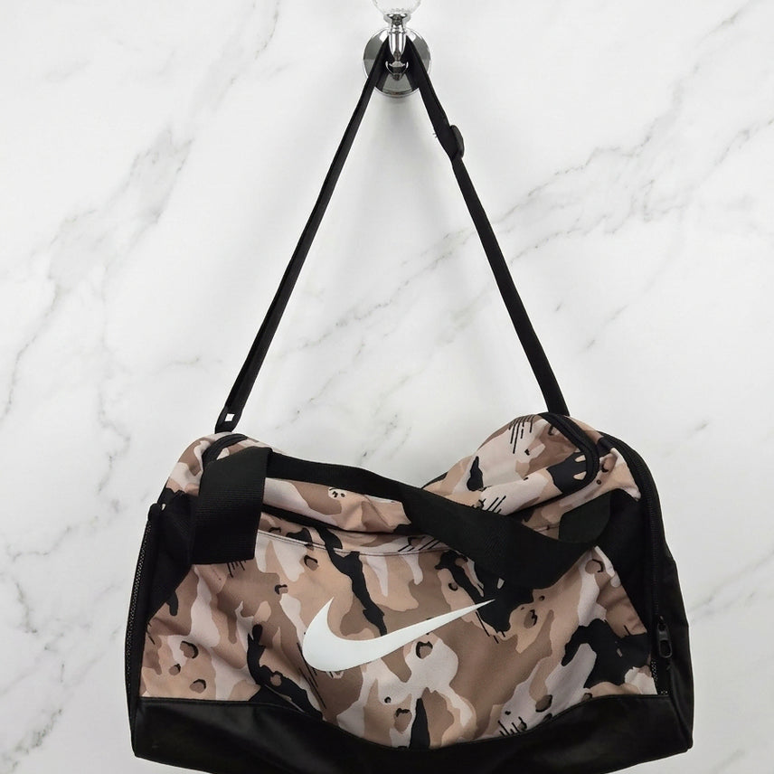 [BUNJANG] Nike Brasilia Camo Duffel Bag / NIKE 나이키 브라질리아 카모 운동가방! 나이키 카모 더플백~