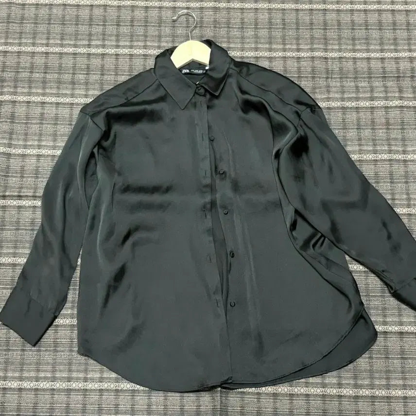[BUNJANG] Zara Satin Shirt Black / 자라 새틴 셔츠 블랙