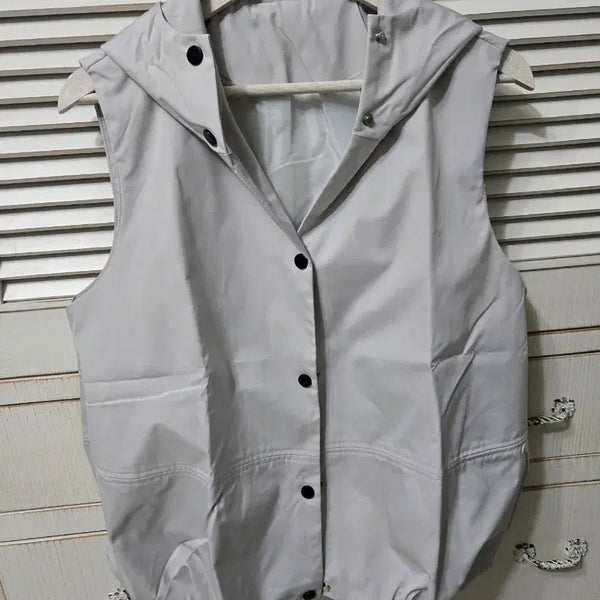 [BUNJANG] Comfortable Lined Hooded Vest (New) / 밝은 그레이 후드 조끼 L(새상품)