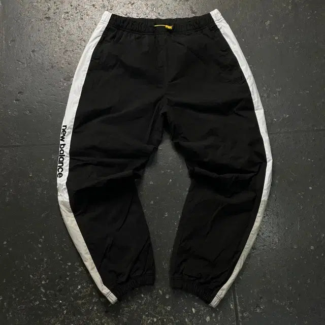 [BUNJANG] New Balance Nylon Pants / 100 뉴발란스 나일론 팬츠