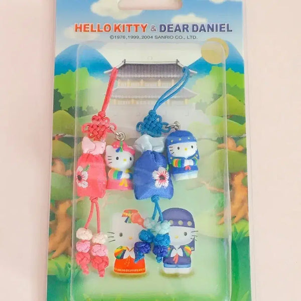 [BUNJANG] Sanrio Retro Classic Kitty Daniel Lucky Pouch Hanbok Keychain Strap / 산리오 레트로 고전 키티 다니엘 복주머니 한복 한국 키링 스트랩
