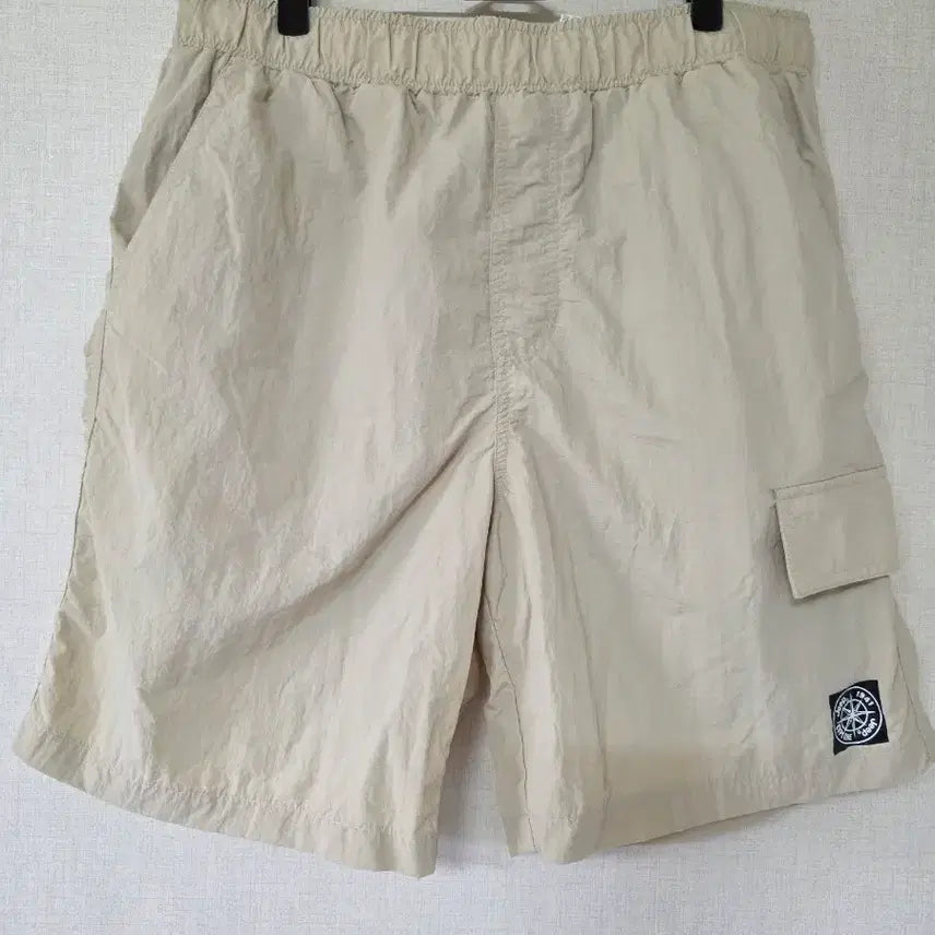 [BUNJANG] Zipper Detail Shorts Beige / 지퍼 반바지 베이지