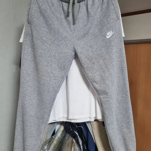 [BUNJANG] Nike Swoosh Fleece Jogger Pants Grey M / (새옷 수준)나이키 스우시 기모 조거 팬츠 그레이 M 30사이즈