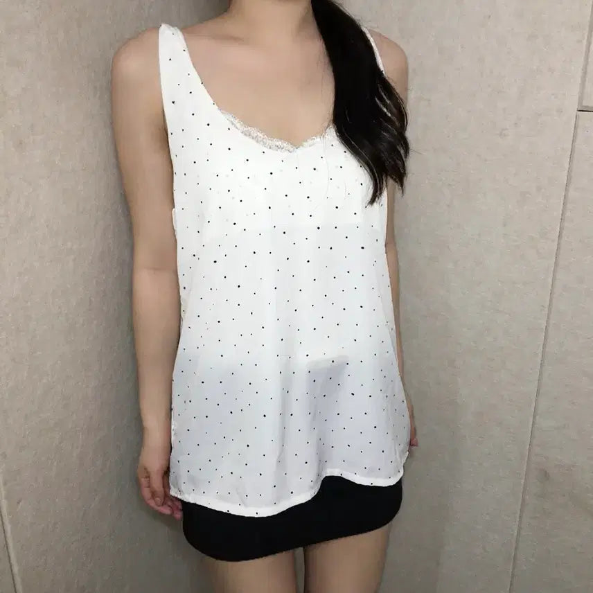 [BUNJANG] Polka Dot Sleeveless Top / 도트 슬리브리스