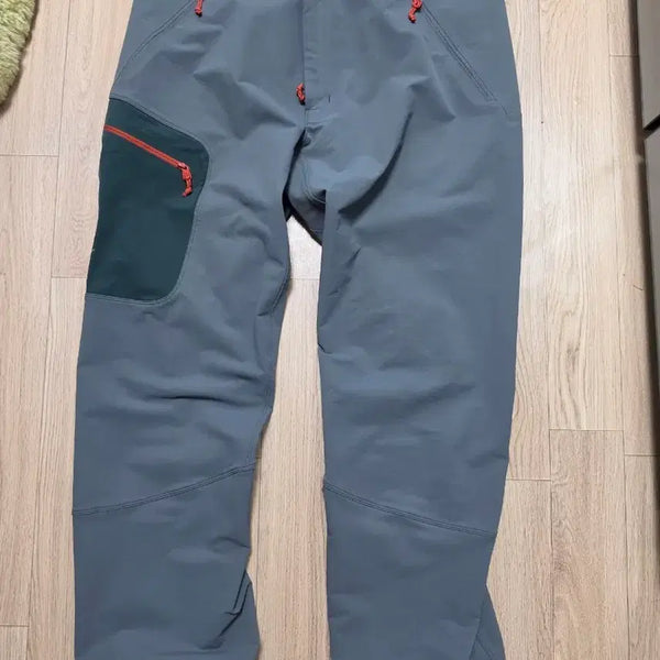 [BUNJANG] Arc'teryx Gamma AR Pants Men's L/G Grey / 아크테릭스  감마 AR 팬츠 L/G그레이 남성용
