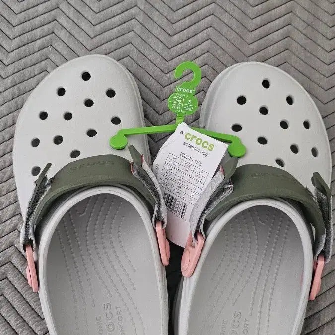 [BUNJANG] Crocs All Terrain Clog Light Grey (Size 260) / 크록스 올터레인 클로그 라이트 그레이 260판매합니다