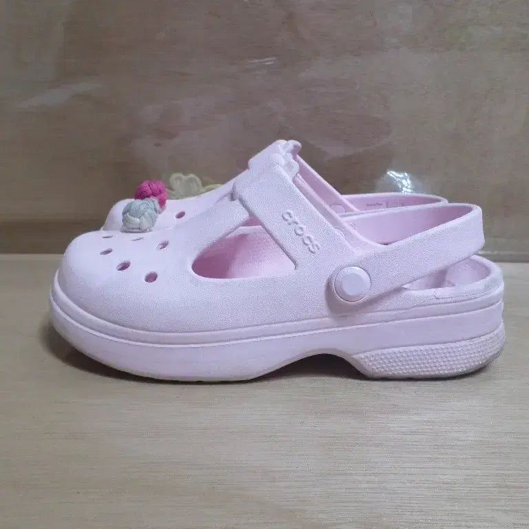 [BUNJANG] Crocs Sandals Slip-ons / 후루룩구제2 220 크록스 샌들 슬리퍼 신발 260724