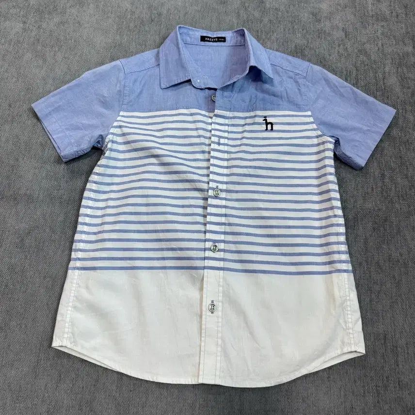 [BUNJANG] Hazzys Junior Short Sleeve Shirt Size 130 / 130 헤지스 반팔 셔츠 주니어