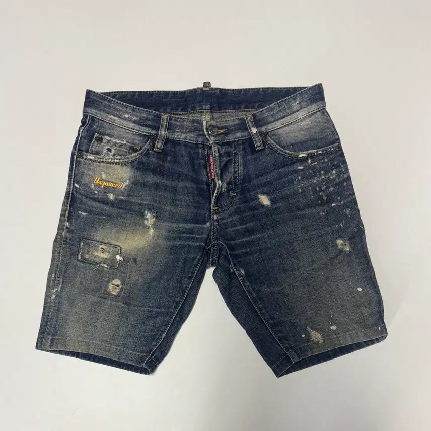 [BUNJANG] Dsquared2 Vintage Wash Button Denim Shorts / 여성 디스퀘어드2 빈티지 워싱 단추 데님 반바지 44