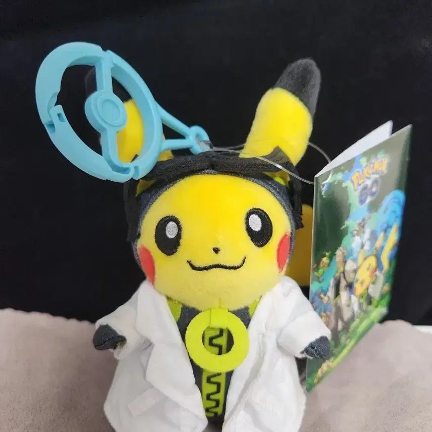[BUNJANG] Willow Pikachu Carabiner Plush / 윌로우 피카츄 카라비너 인형