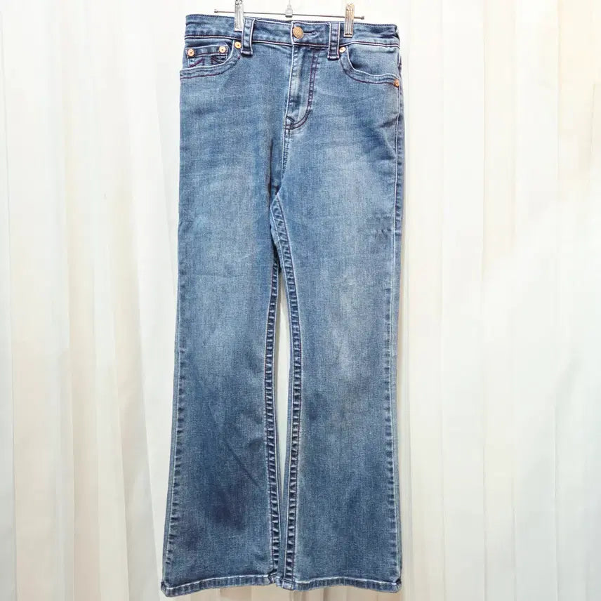 [BUNJANG] True Religion 28-inch Mid-Blue Bootcut Denim Pants / 22s 28인치 트루릴리전 중청 부츠컷 데님 팬츠 C606